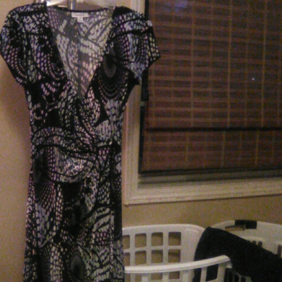 Dress - Picture 1 of 3